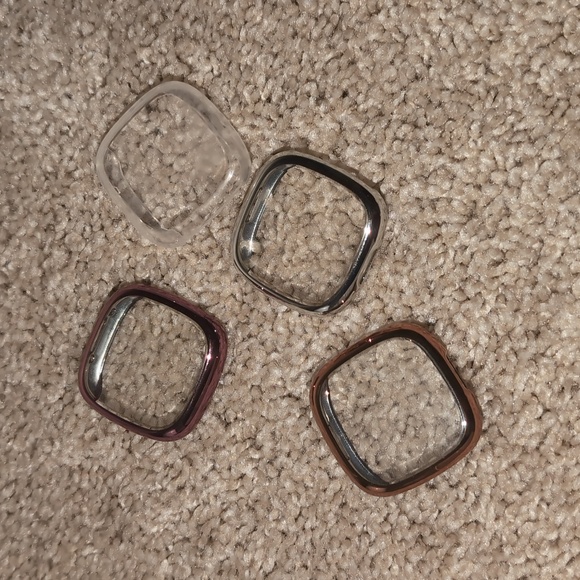 Fitbit Sense 2 with band, charger and 4 screen protectors - Picture 8 of 8